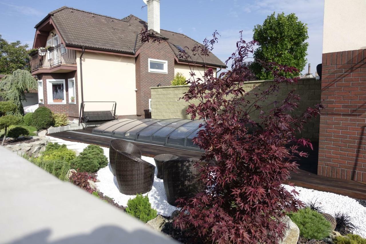 Apartament Tiny House With Private Pool Janosikova Zewnętrze zdjęcie