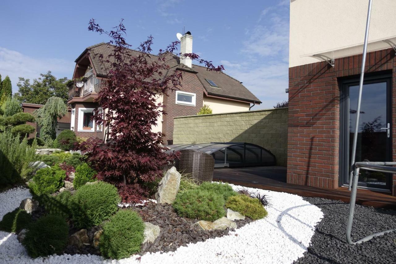 Apartament Tiny House With Private Pool Janosikova Zewnętrze zdjęcie